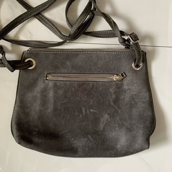 Roots Edie Grey Leather Adjustable Crossbody Bag - Picture 13 of 13